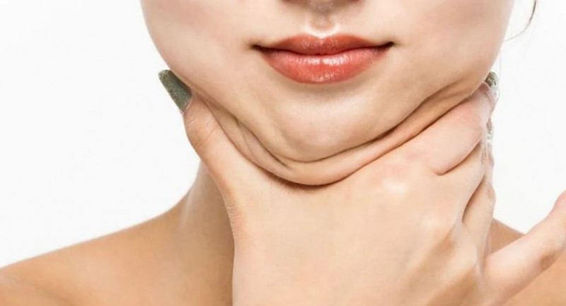 முகத்தில் அசிங்கமாக தொங்கும் கொழுப்பை சில நாட்களில் போக்கிடலாம்...