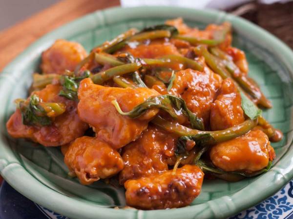 தாய் பேசில் சிக்கன்!!!